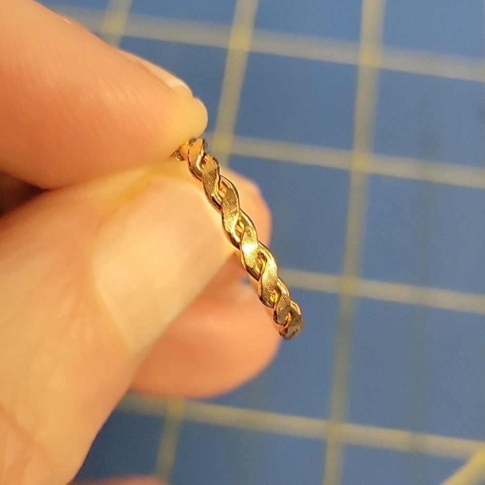 Weave Gold Tone Ring Size 7.5
